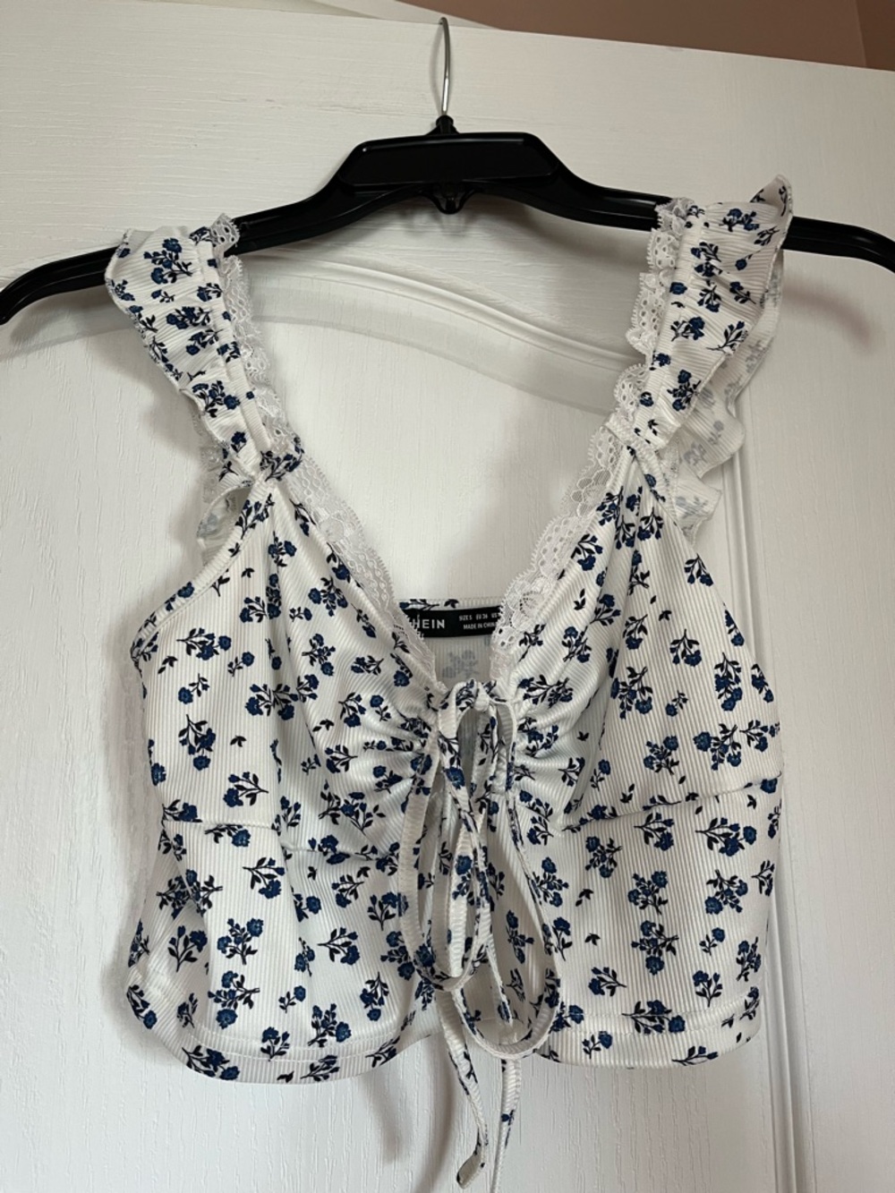 SHEIN White & Navy Floral Lace-Trim Tie-Front Crop Top